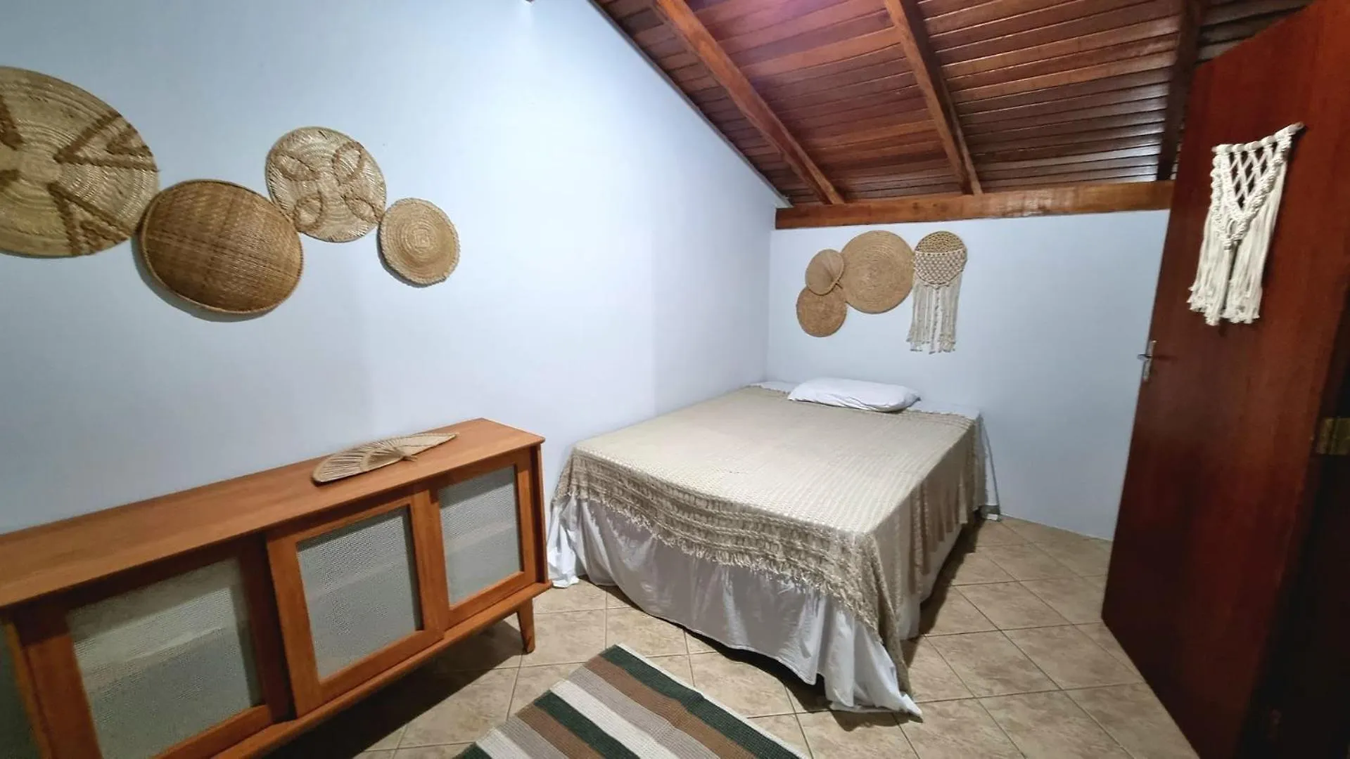 בומבינאס Casa A 2 Quadras Da Praia De Zimbros Rw2724 ברזיל